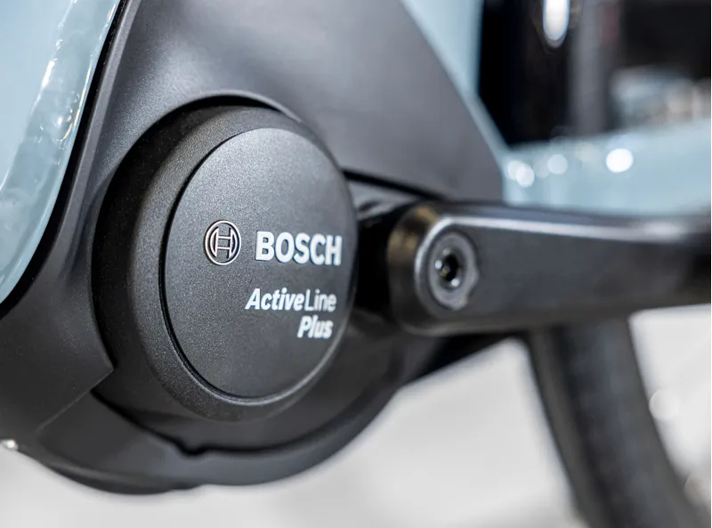 Trek District+ 3 Lowstep 400wh Electric Hybrid Bike 2023 in Battleship Blue-9